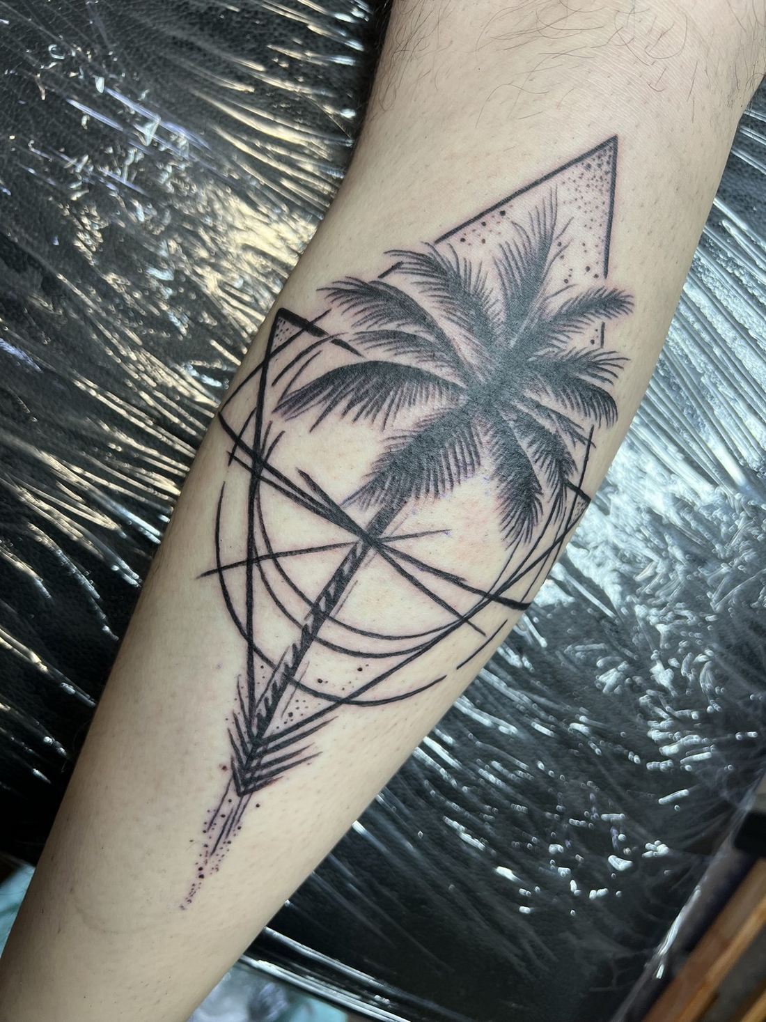 Tattoo: Fine line — Geometric palm